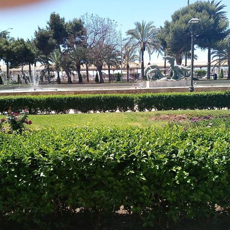 Espectacular Vivienda Junto A La Playa Y Paseo Maritimo En Almeria Exterior photo