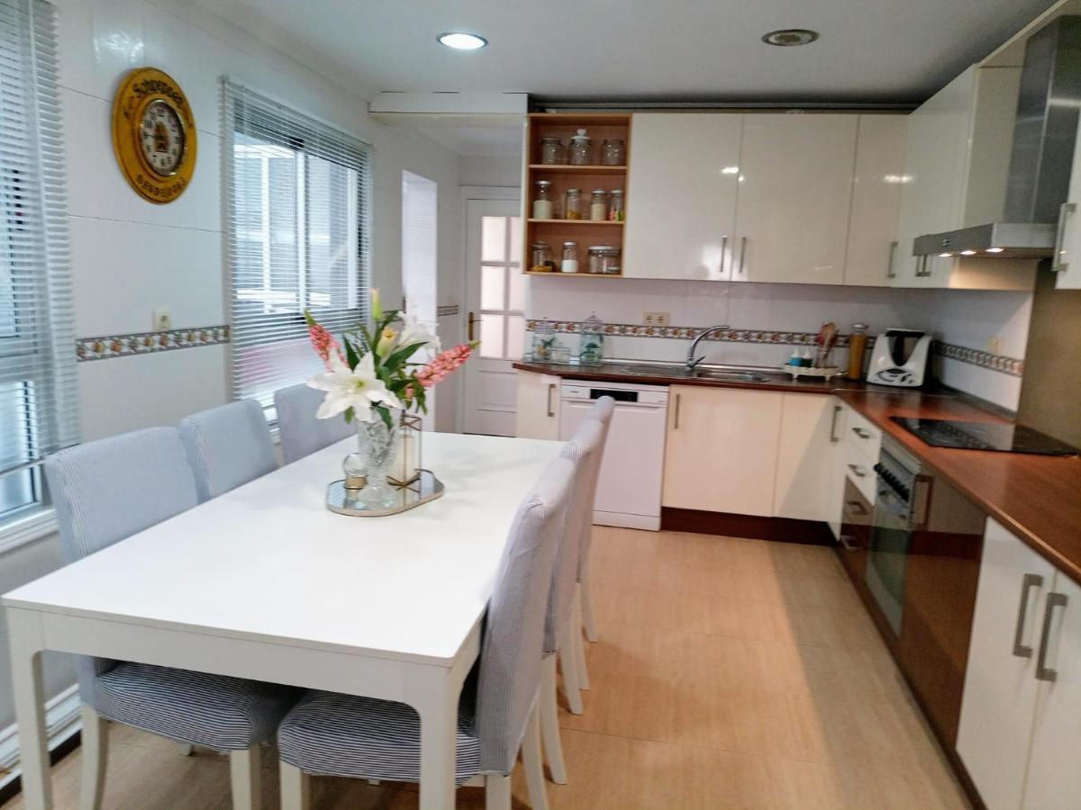 Espectacular Vivienda Junto A La Playa Y Paseo Maritimo En Almeria Exterior photo